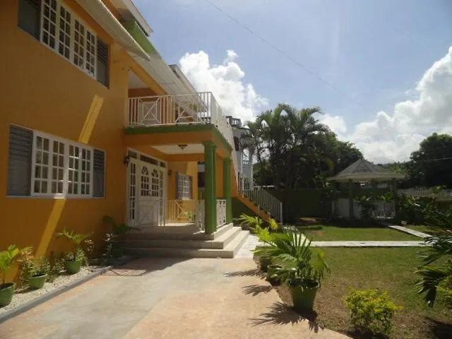 Apartment Access, 1 Bed 1 Bath In Coral Garden