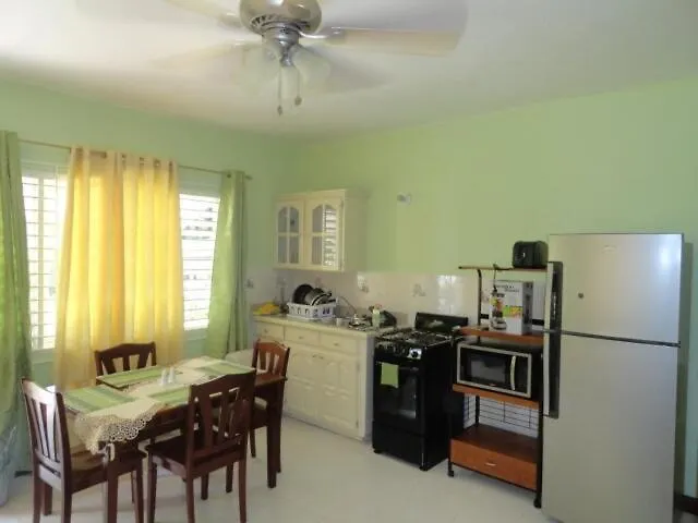 Access, 1 Bed 1 Bath In Coral Garden * Montego Bay